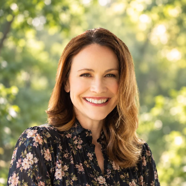 Dr. Mairi Leining